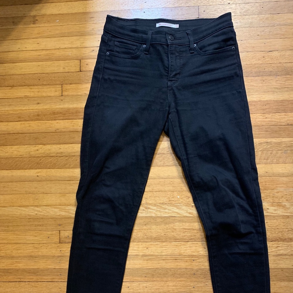 Levi’s 311 shaping skinny jeans